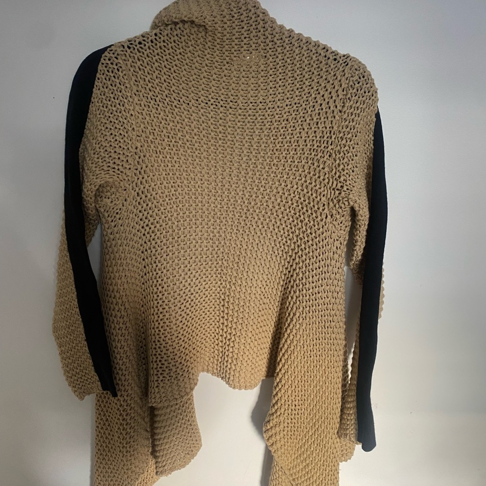 Cardigan - Picture 4 of 4